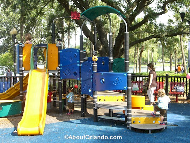 Lake Eola Park in Downtown Orlando