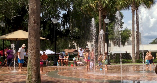 Where to find free splash pads in the Orlando areae. On the list of Free things to do with kids in Orlando from AboutOrlando.com. 